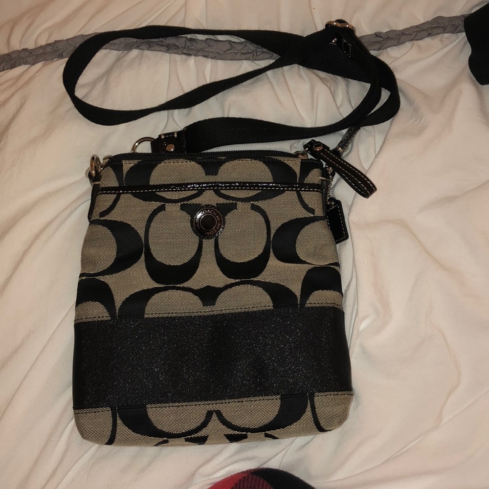 COACH SHOULDER PURSE